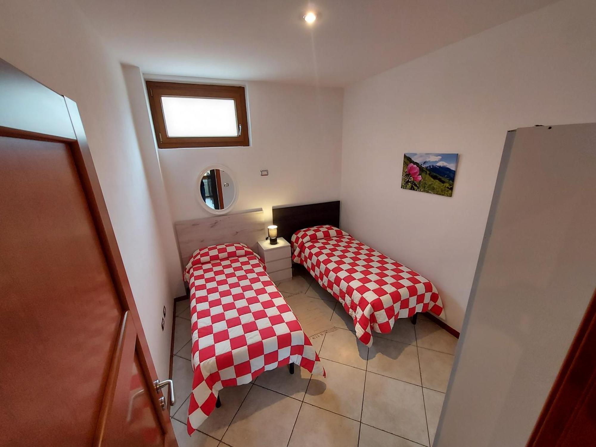 Alba Apartman Malcesine Szoba fotó