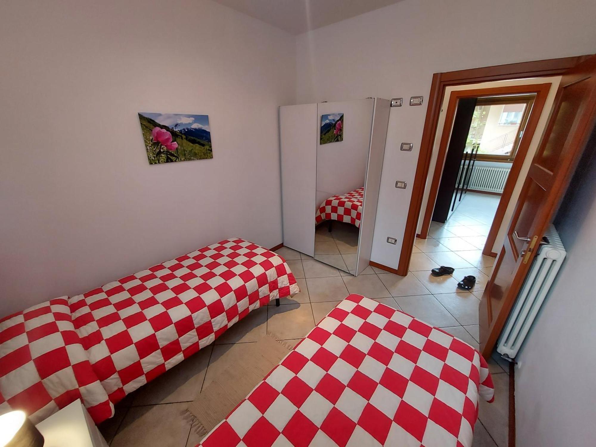 Alba Apartman Malcesine Szoba fotó